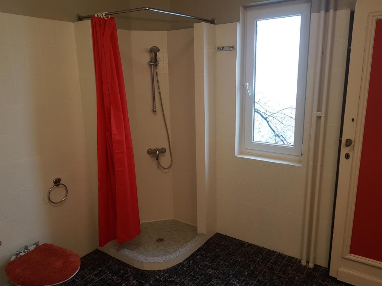 Chateau Lambert Moulinsart Hotel, Shuttle Airport, Long Term Parking, Snooker, Large Terrasse, Dinner, Breakfast شارلروا المظهر الخارجي الصورة