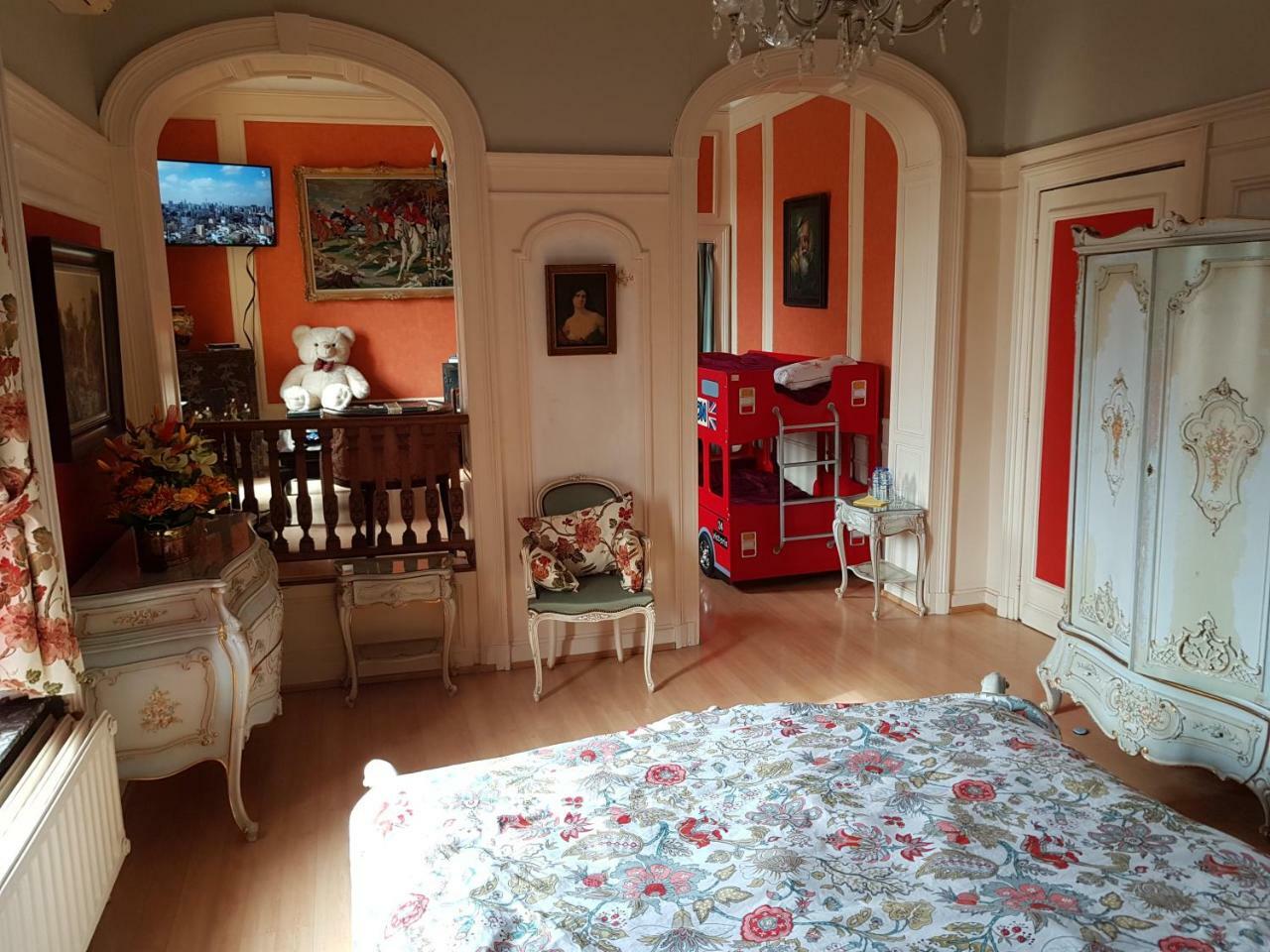 Chateau Lambert Moulinsart Hotel, Shuttle Airport, Long Term Parking, Snooker, Large Terrasse, Dinner, Breakfast شارلروا المظهر الخارجي الصورة